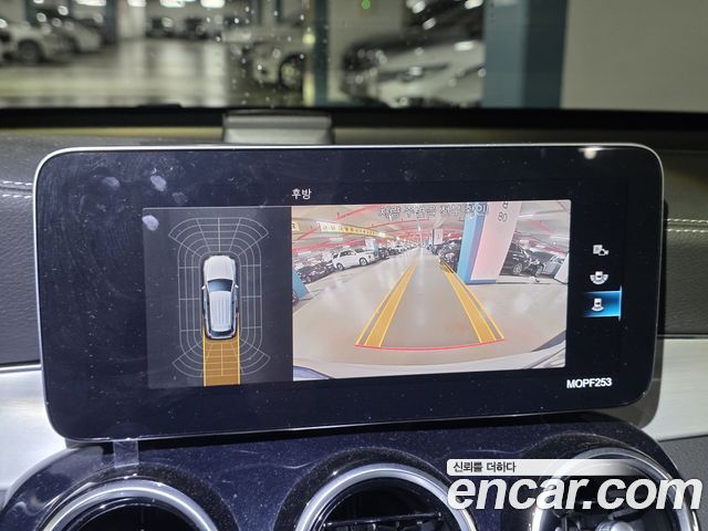 Mercedes-Benz GLC-Class 2020 — photo 12