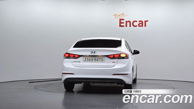 Hyundai AVANTE 2017 — photo 4