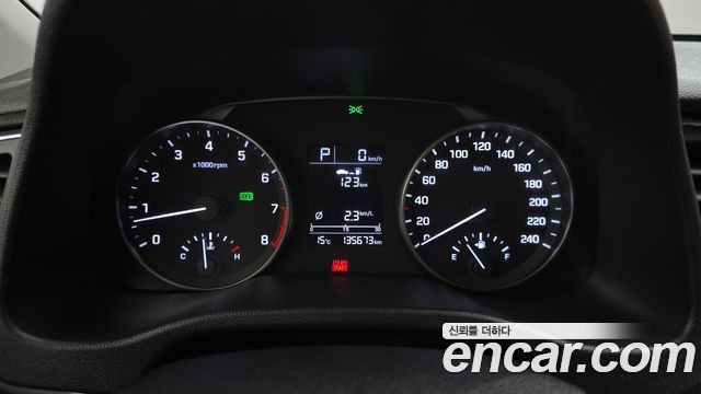 Hyundai AVANTE 2017 — photo 8