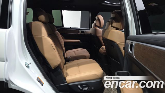 Hyundai Santafe 2025 — photo 12
