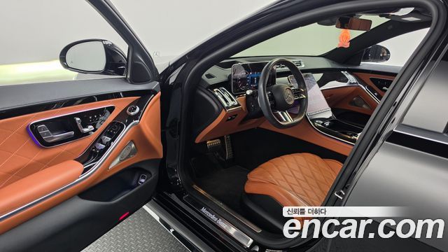 Mercedes-Benz S-Class 2023 — photo 13