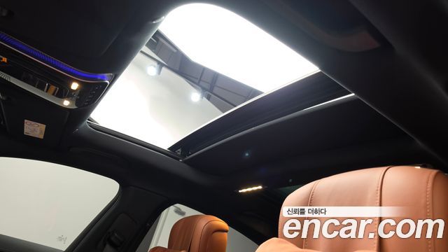 Mercedes-Benz S-Class 2023 — photo 24