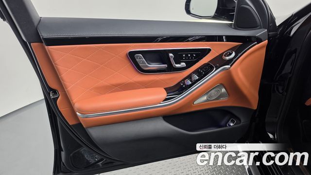 Mercedes-Benz S-Class 2023 — photo 14