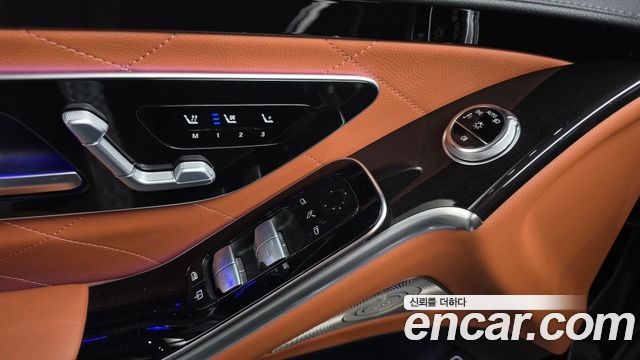Mercedes-Benz S-Class 2023 — photo 29