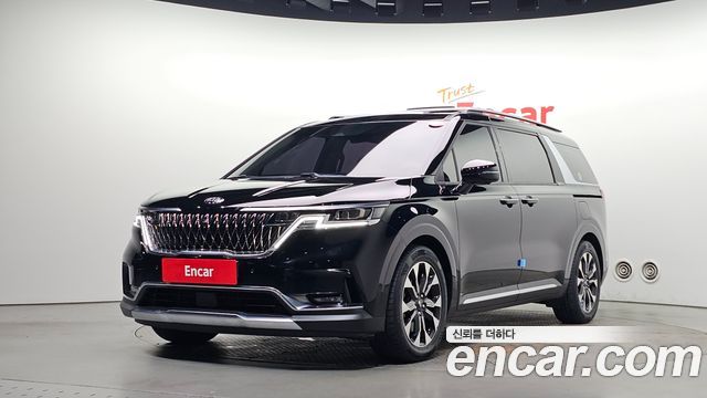 Kia Canival 2021 — photo 1