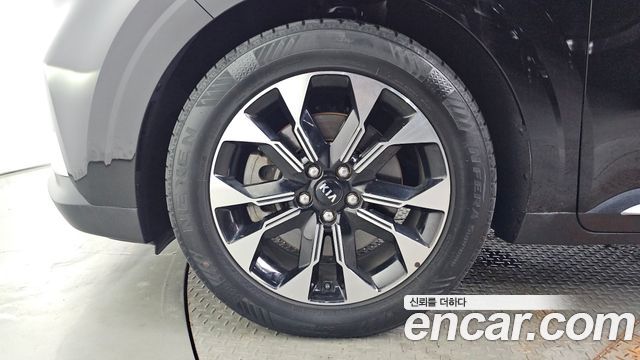 Kia Canival 2021 — photo 5