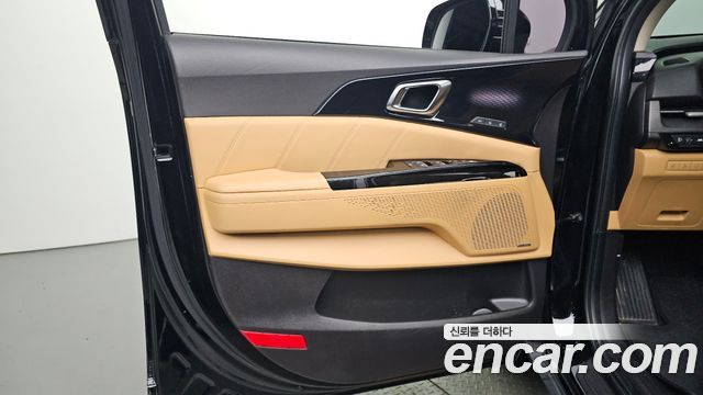 Kia Canival 2021 — photo 14