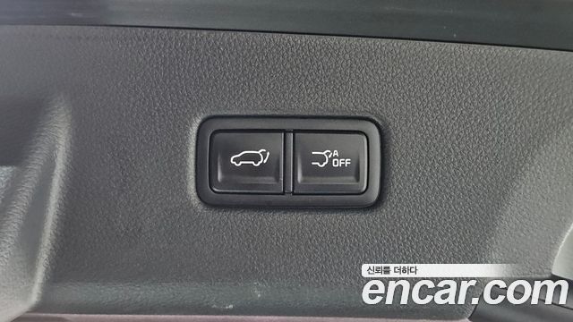 Kia Canival 2021 — photo 34