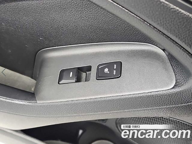 Kia K3 2015 — photo 14