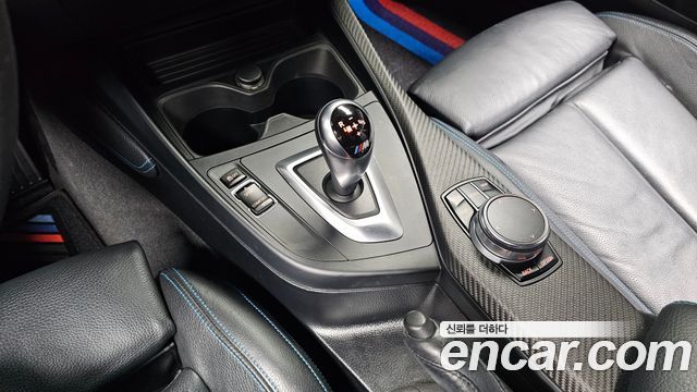 BMW M2 2017 — photo 12