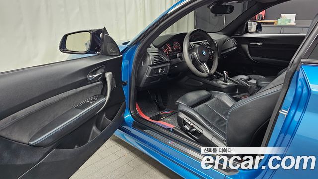 BMW M2 2017 — photo 13
