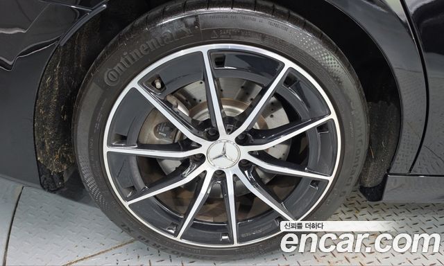 Mercedes-Benz A-Class 2024 — photo 5