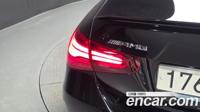 Mercedes-Benz A-Class 2024 — photo 9