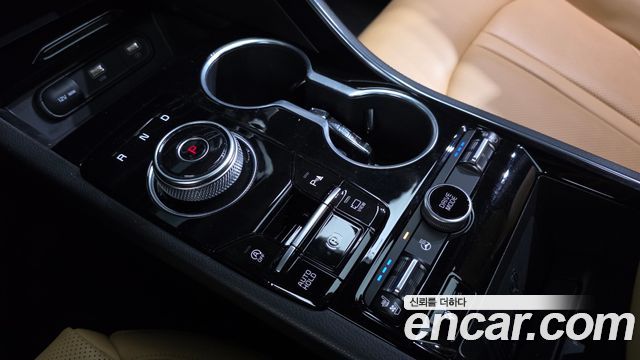 Kia K5 2023 — photo 9