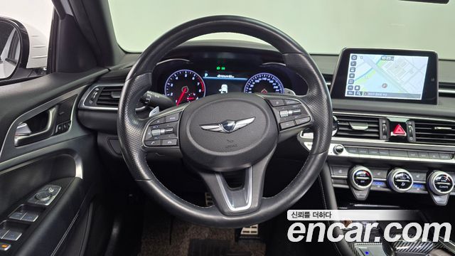 Genesis G70 2018 — photo 19