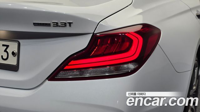 Genesis G70 2018 — photo 9