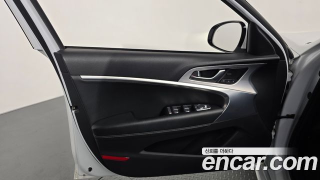 Genesis G70 2018 — photo 14