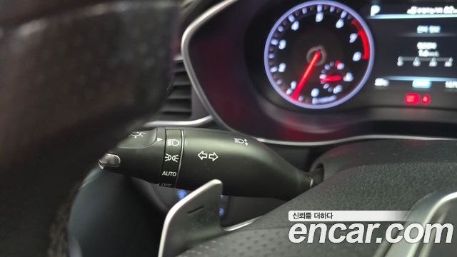 Genesis G70 2018 — photo 27