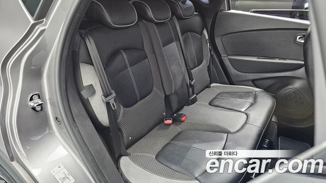 Renault Korea QM3 2018 — photo 17