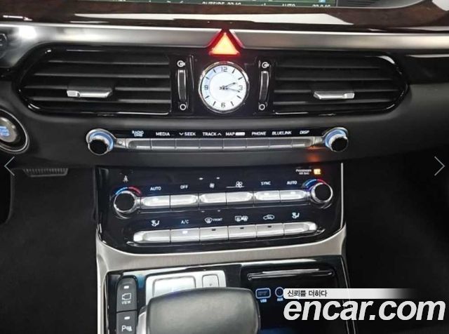 Genesis EQ900 2017 — photo 12