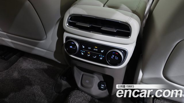 Genesis GV80 2022 — photo 24