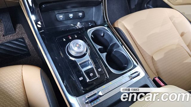 Kia Canival 2021 — photo 12