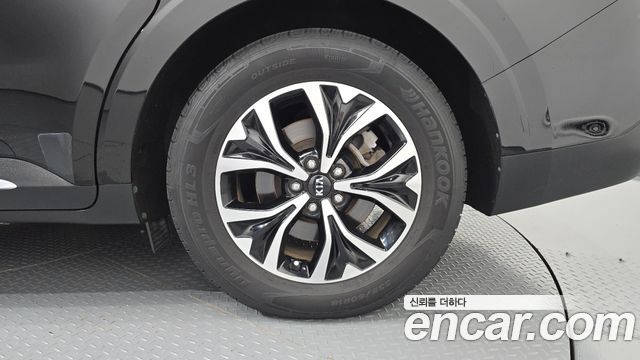 Kia Canival 2021 — photo 7