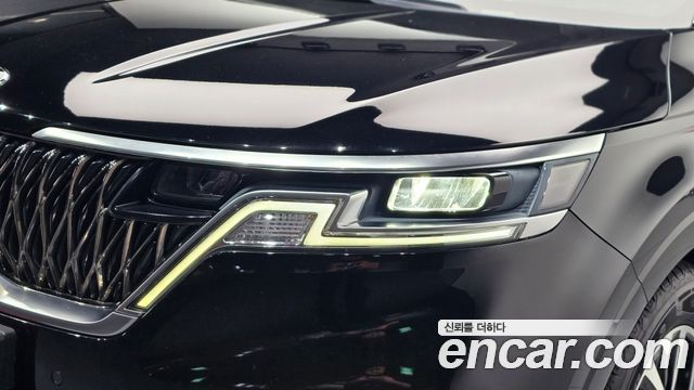 Kia Canival 2021 — photo 8