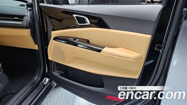 Kia Canival 2021 — photo 15
