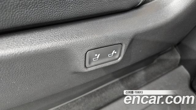 Kia Canival 2021 — photo 30