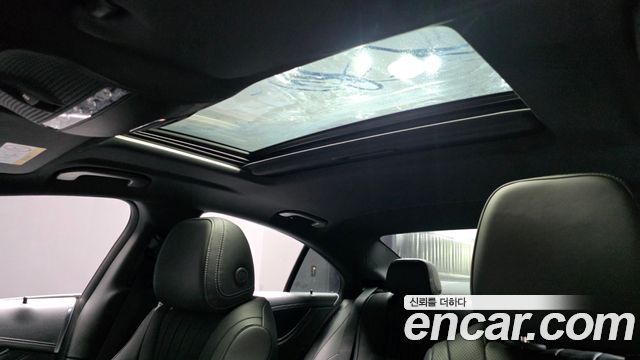 Mercedes-Benz CLS-Class 2023 — photo 24