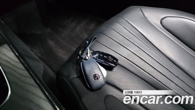 Mercedes-Benz CLS-Class 2023 — photo 28