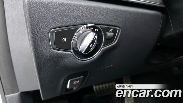 Mercedes-Benz CLS-Class 2023 — photo 37