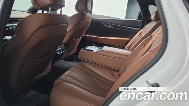 Genesis G80 2022 — photo 24