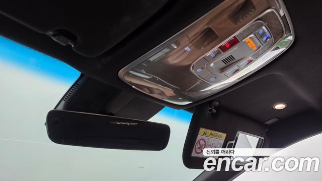 Genesis G80 2022 — photo 25