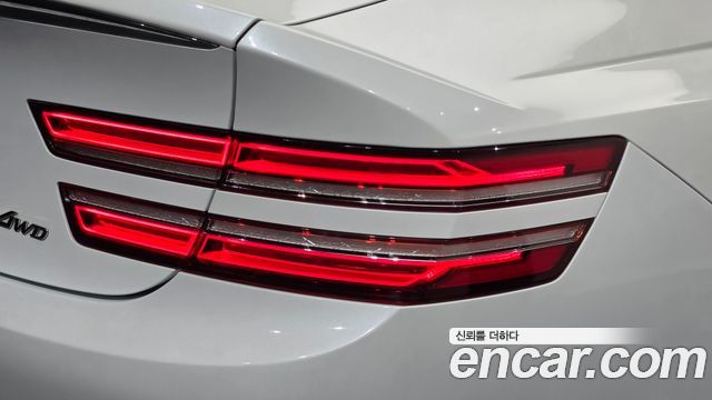 Genesis G80 2022 — photo 9