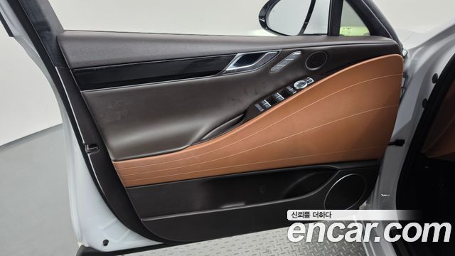 Genesis G80 2022 — photo 14