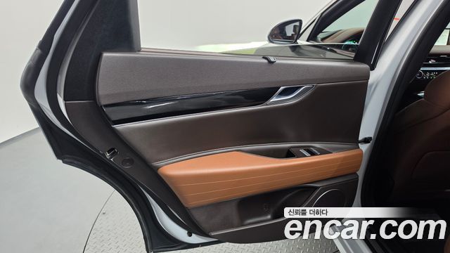 Genesis G80 2022 — photo 15