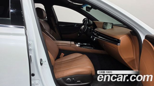 Genesis G80 2022 — photo 16