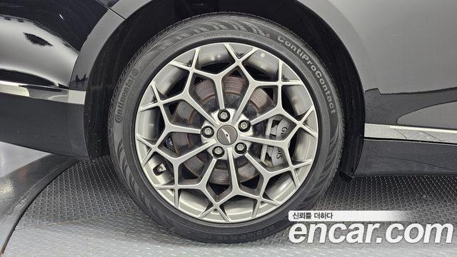 Genesis G80 2023 — photo 5