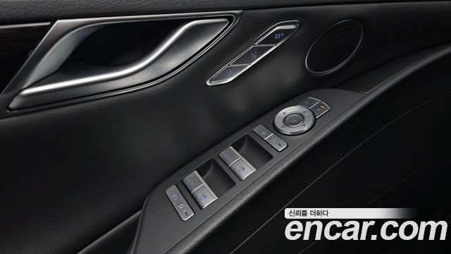 Genesis G80 2023 — photo 12