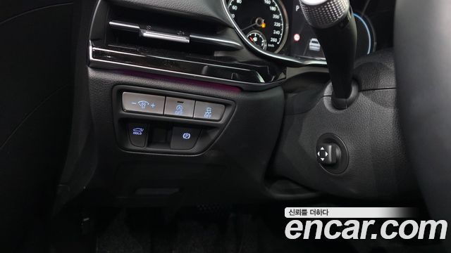 Genesis G80 2023 — photo 13