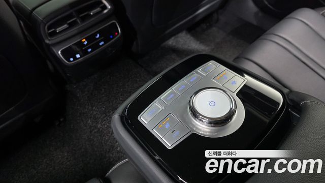 Genesis G80 2023 — photo 19