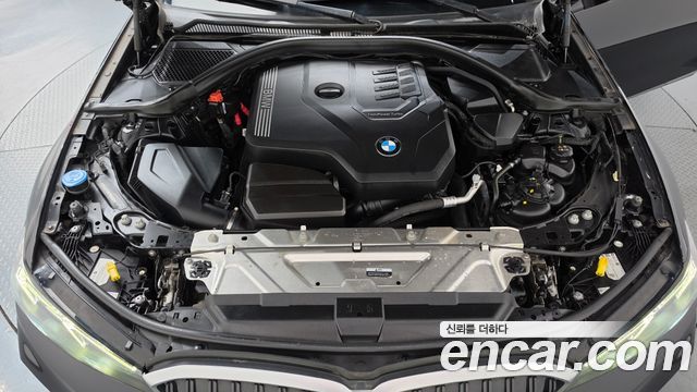 BMW 3-Series 2023 — photo 6