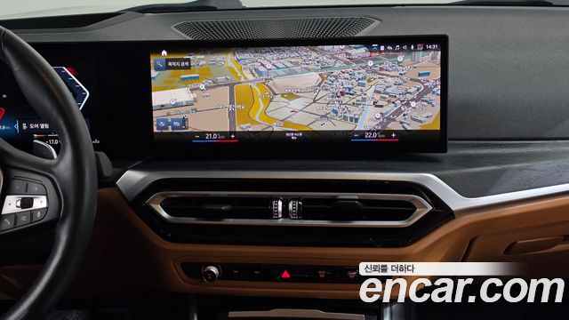 BMW 3-Series 2023 — photo 14