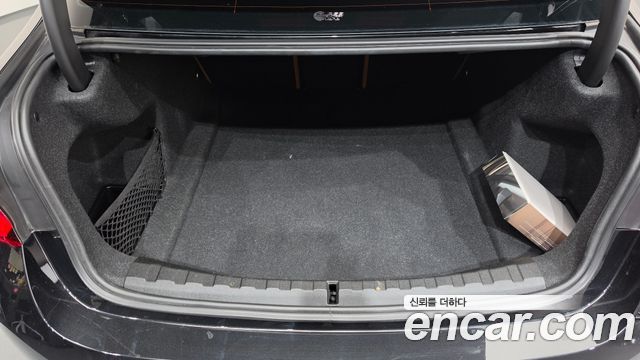 BMW 3-Series 2023 — photo 20