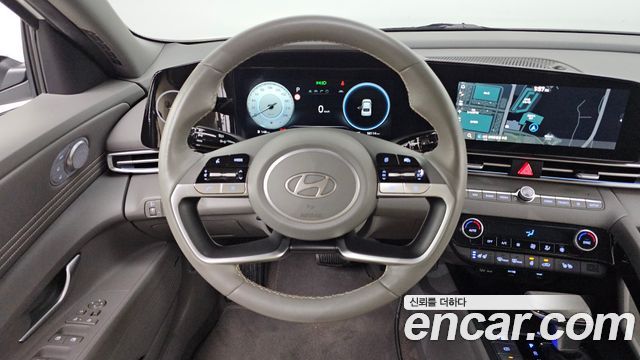 Hyundai AVANTE 2024 — photo 19