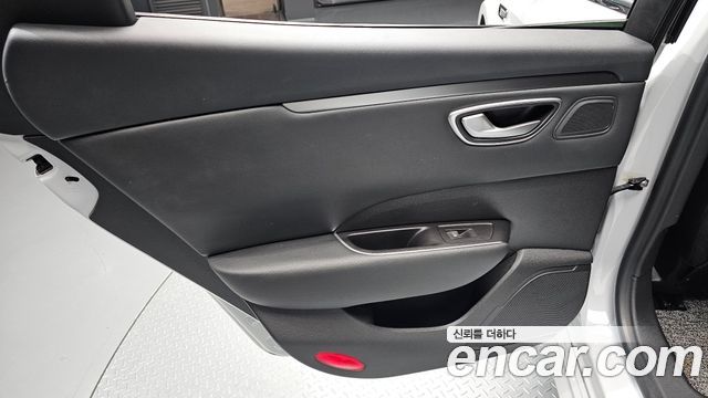 Renault Korea SM6 2024 — photo 15