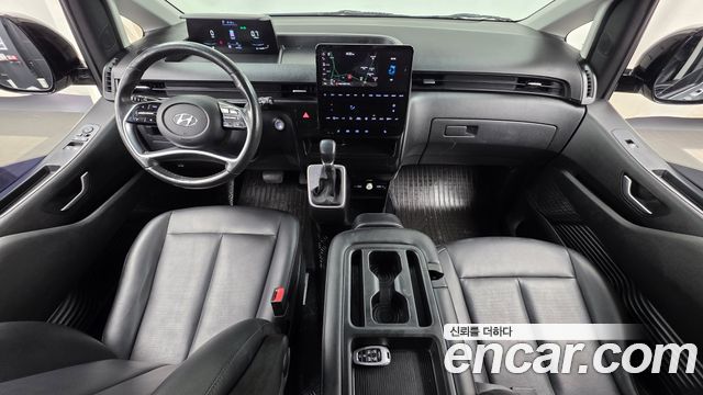 Hyundai Staria 2023 — photo 10