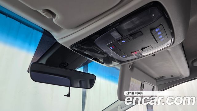Hyundai Staria 2023 — photo 23